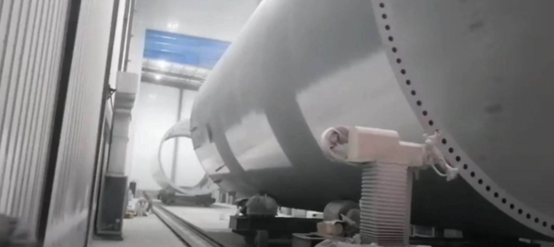 Working Video of Wind Tower Auto Spraying Robot